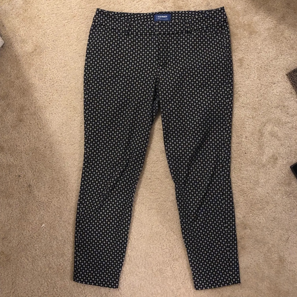 Old Navy pixie pant
